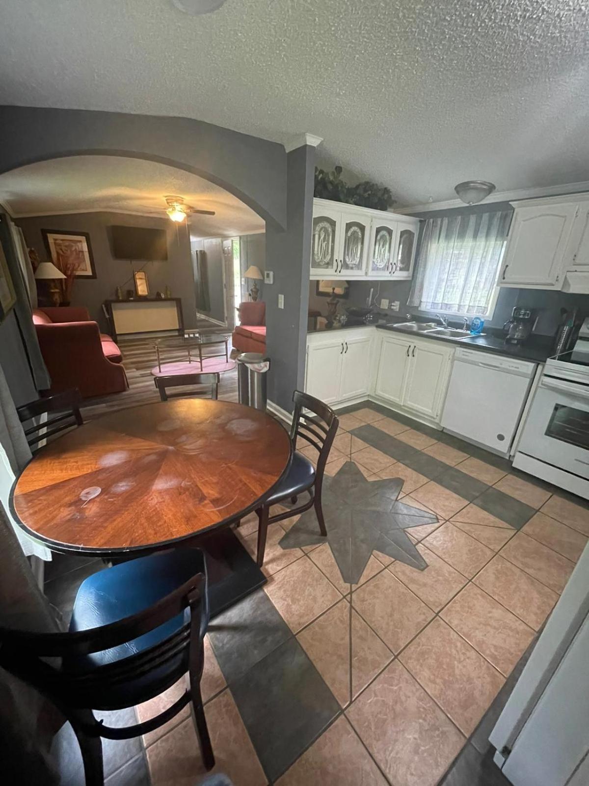 Cozy 3Br Cabin With Ac And Wi-Fi Fully Fenced Memphis Exterior foto