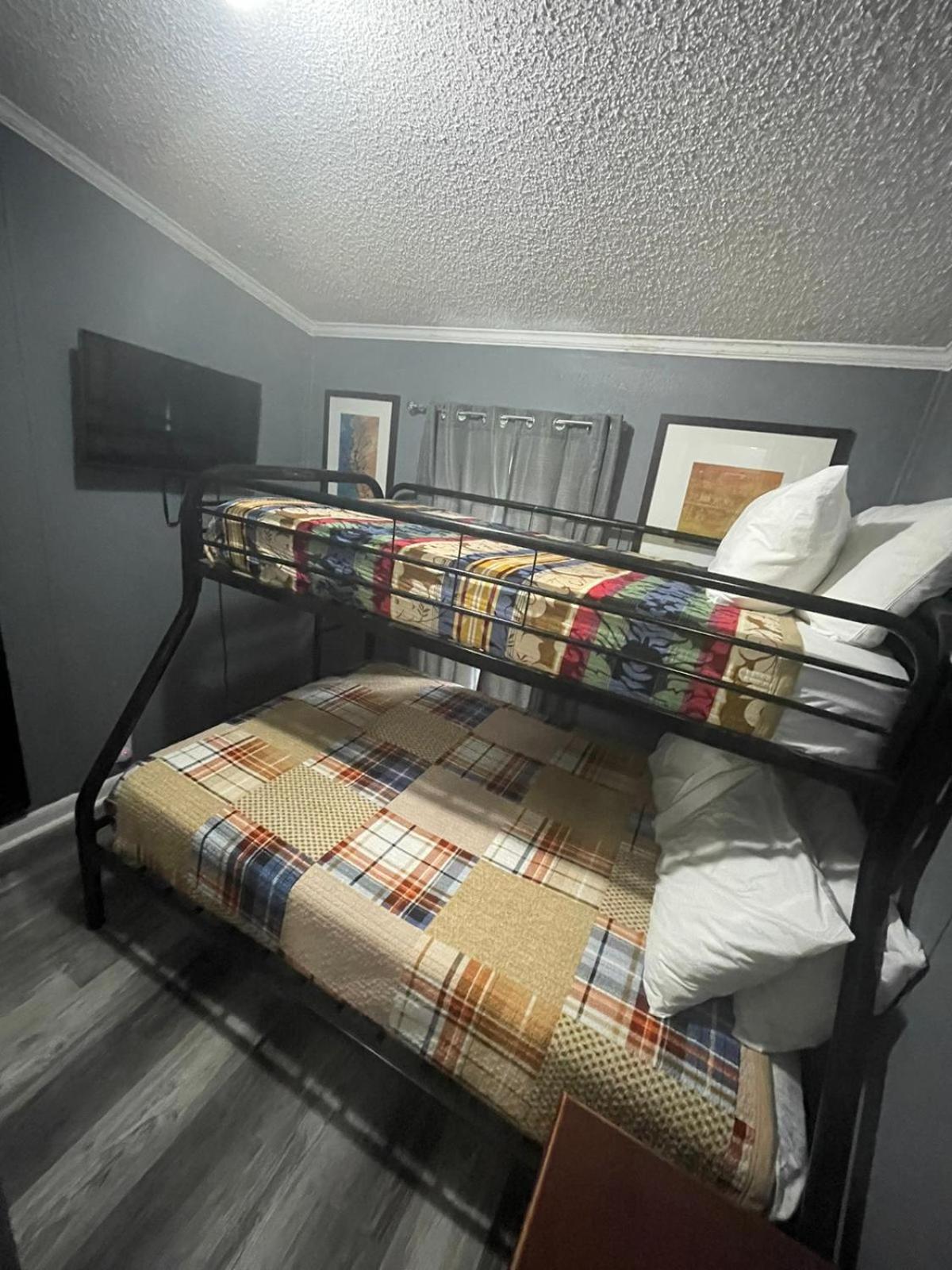 Cozy 3Br Cabin With Ac And Wi-Fi Fully Fenced Memphis Exterior foto